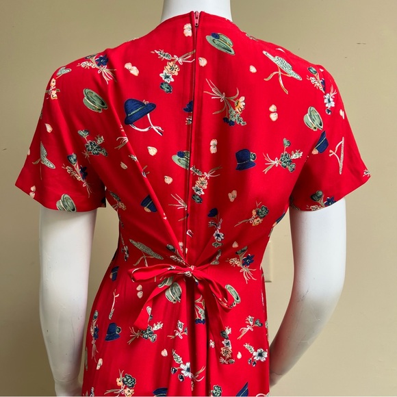 Vintage Floral Midi Dress - Picture 7 of 11